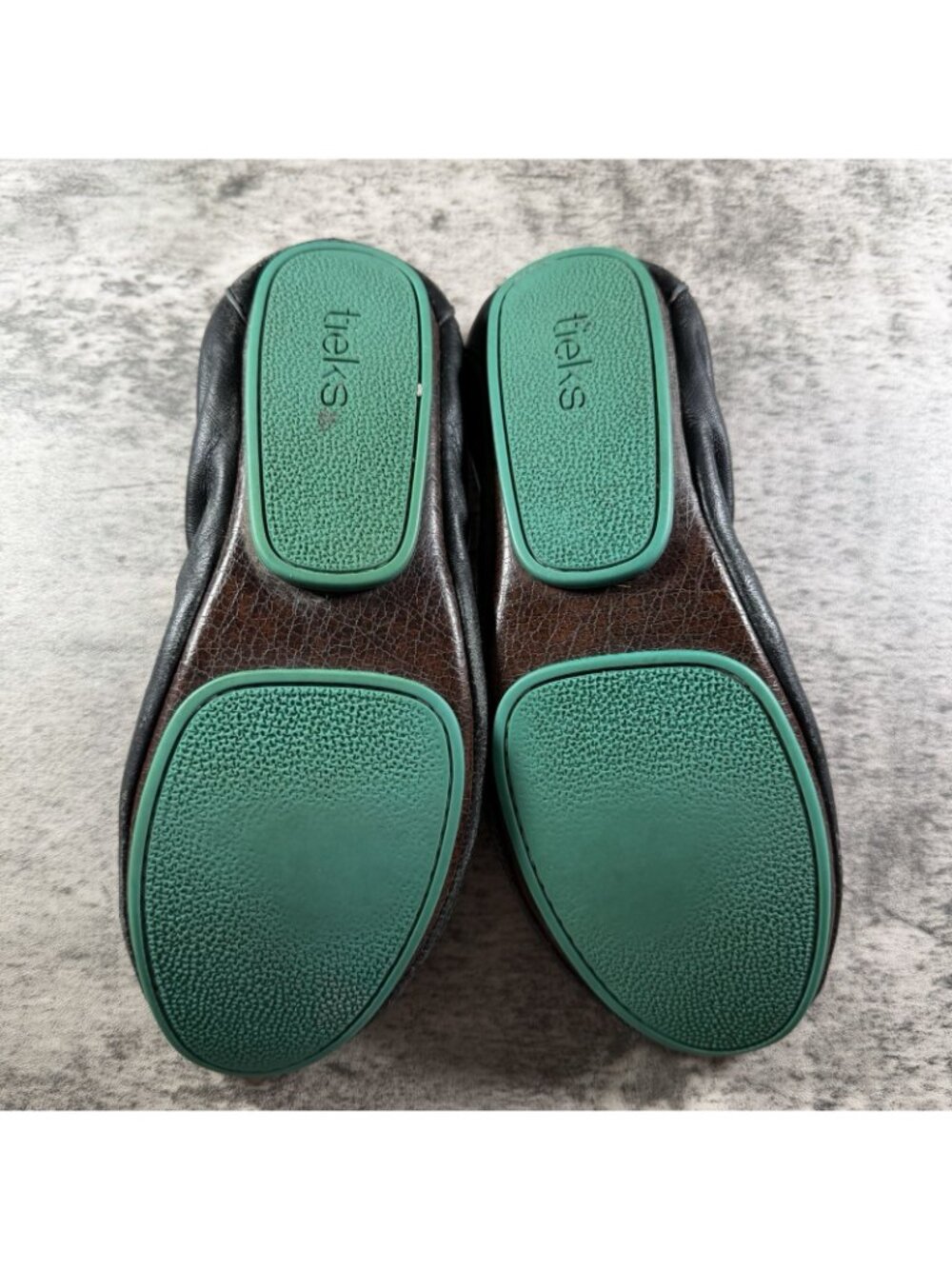 Tieks by Gavrieli Black Leather Ballet Flats Slip On Womens Size 6 Foldable - Picture 8 of 9